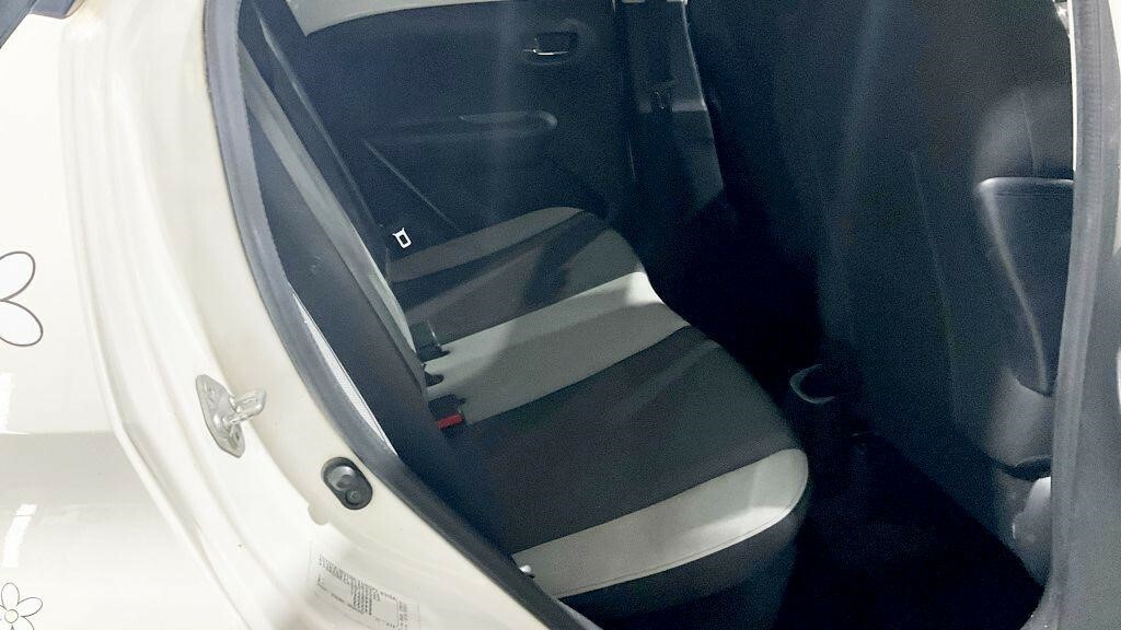 Toyota Aygo Vvt-i X-cite 3 Yellow #10