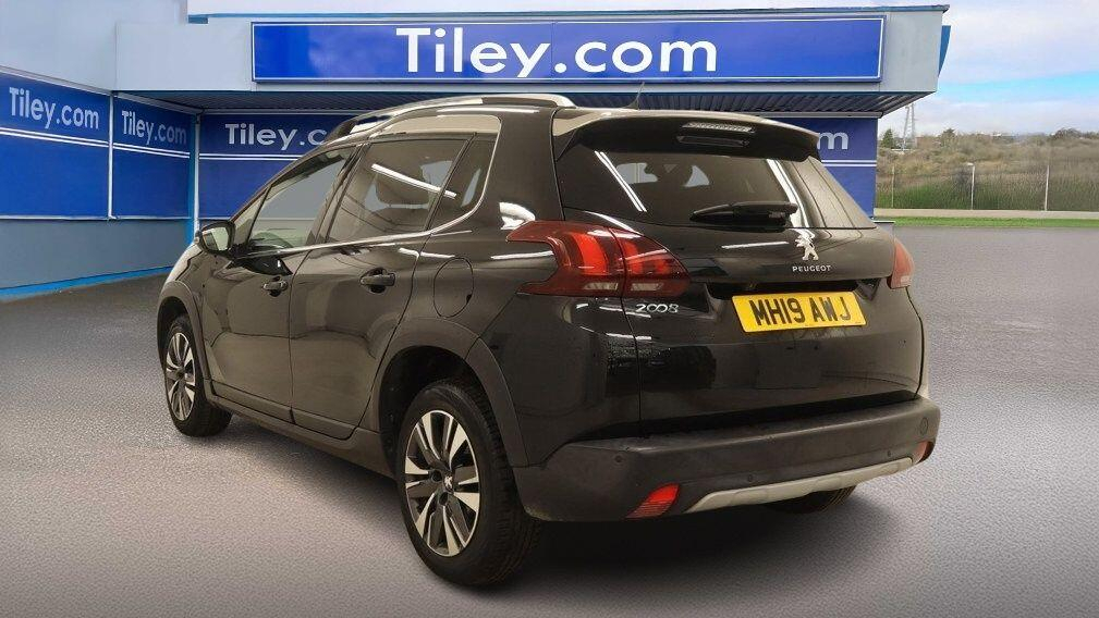 Peugeot 2008 1.2 Puretech Allure Premium Euro 6 Ss Black #5