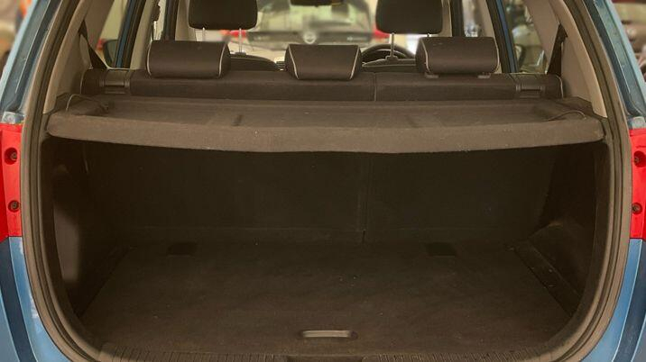 Kia Venga Hatchback Blue #10
