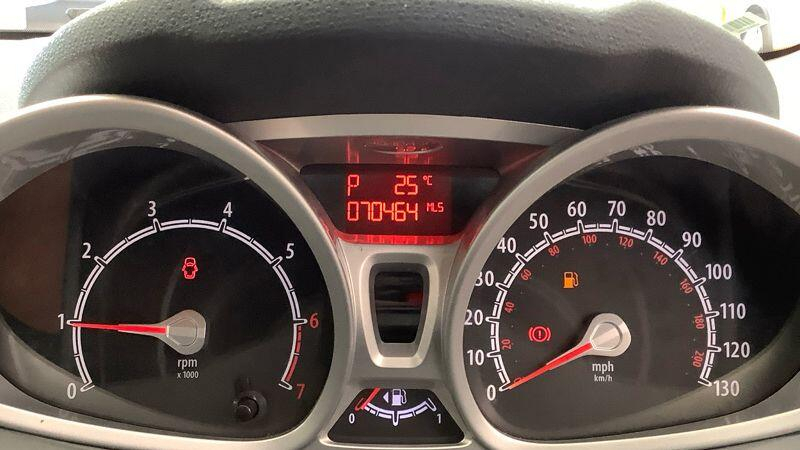 Ford Fiesta Hatchback White #9