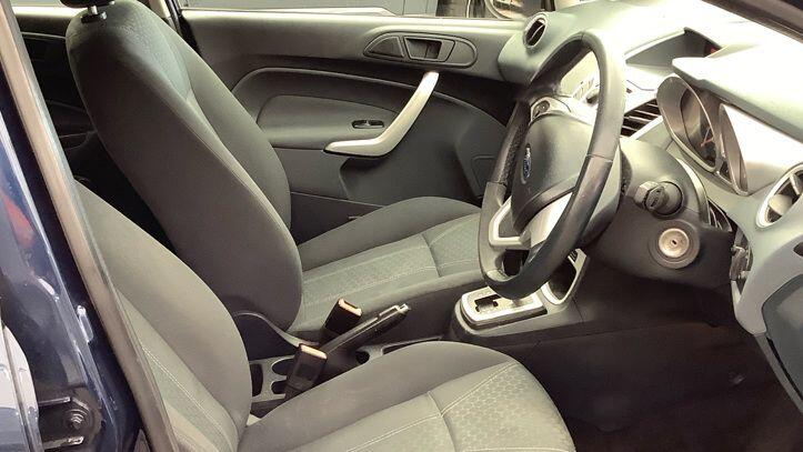 Ford Fiesta Hatchback White #7