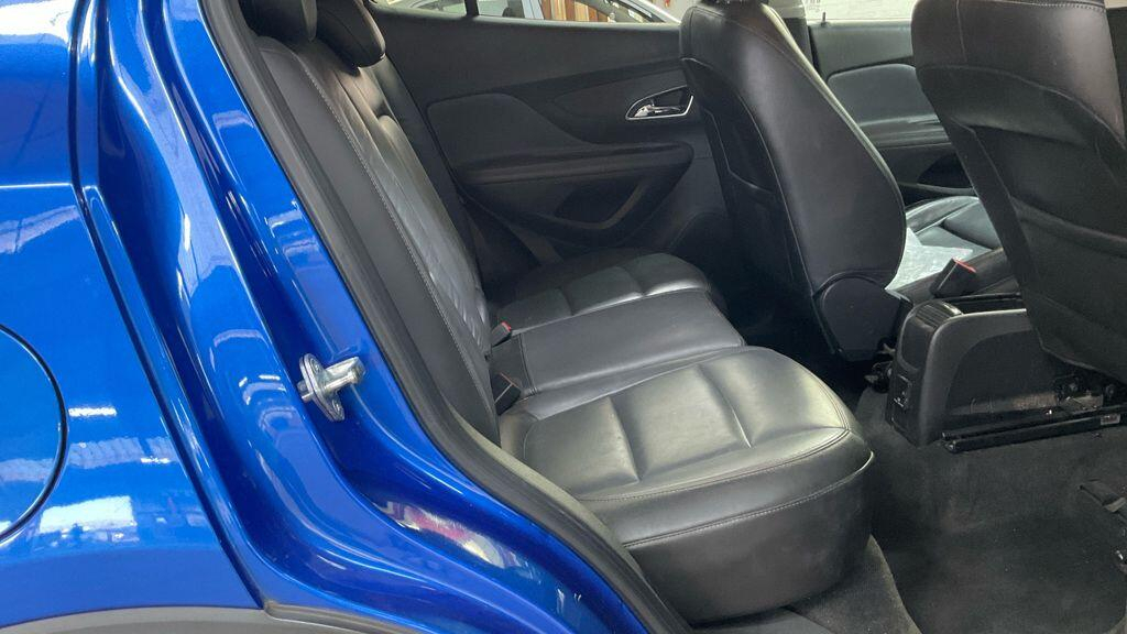 Vauxhall Mokka Hatchback Silver #10