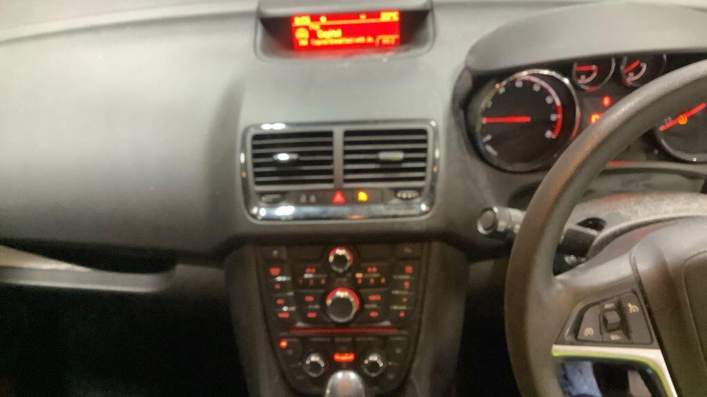 Vauxhall Meriva Tech Line Red #8