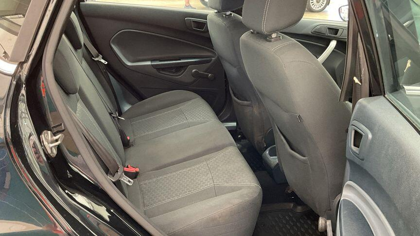Ford Fiesta Hatchback Silver #10