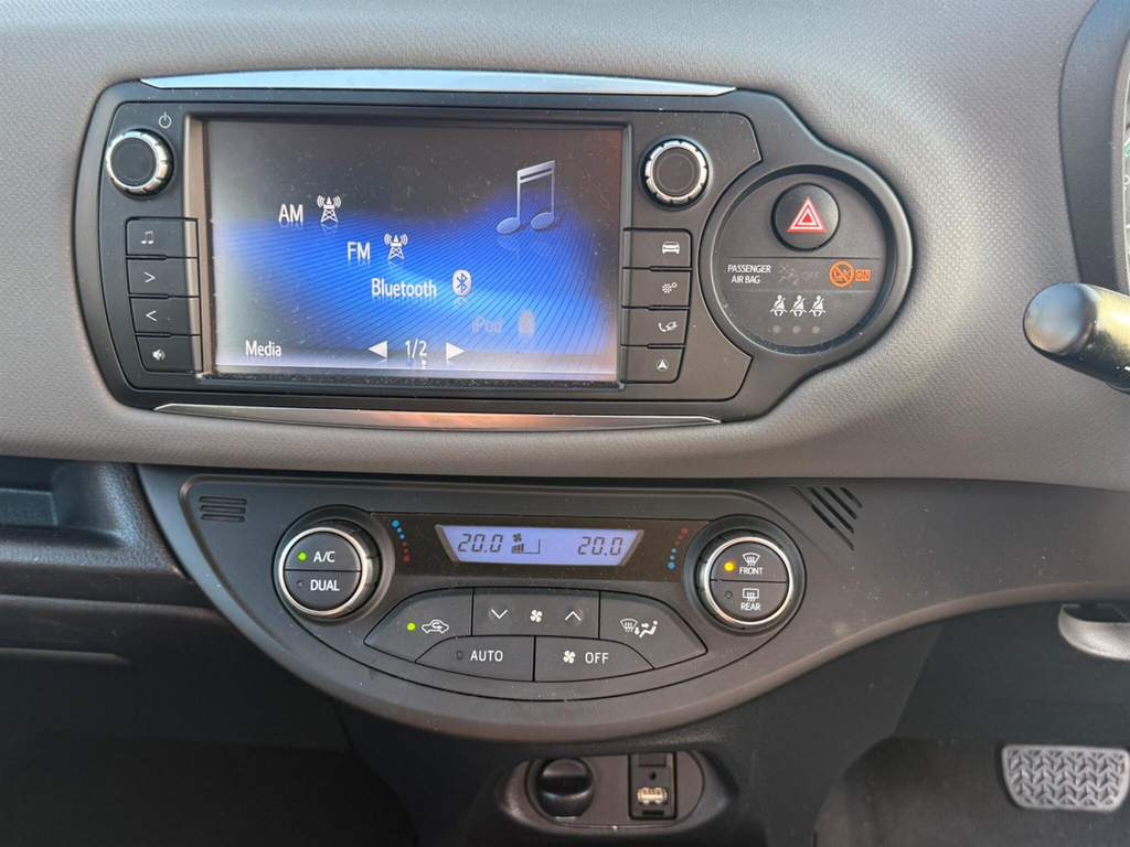 Toyota Yaris 1.5 Vvt-h Icon E-cvt Euro 6 #3