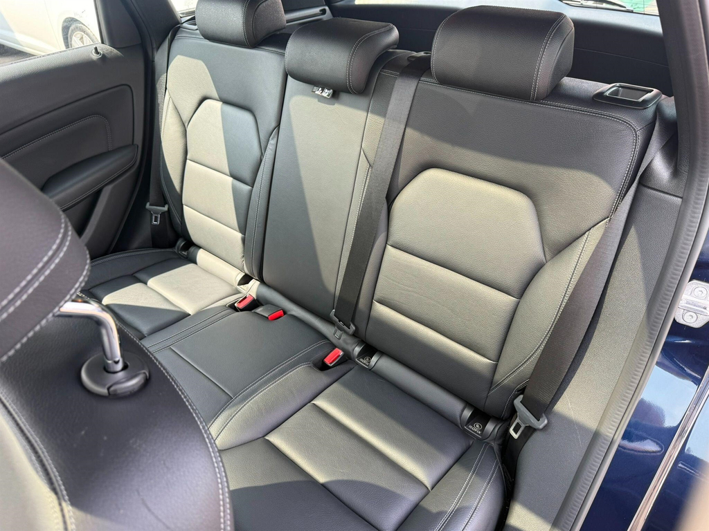 Mercedes-Benz B Class B200d Amg Line Executive Black #30