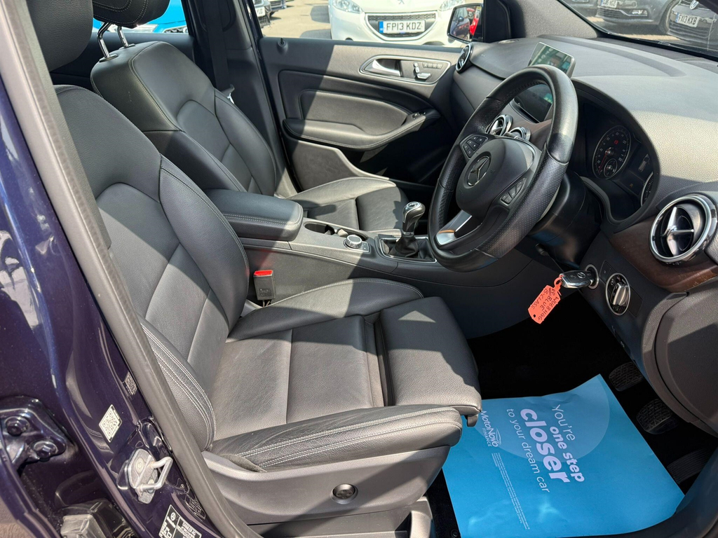 Mercedes-Benz B Class B200d Amg Line Executive Black #10