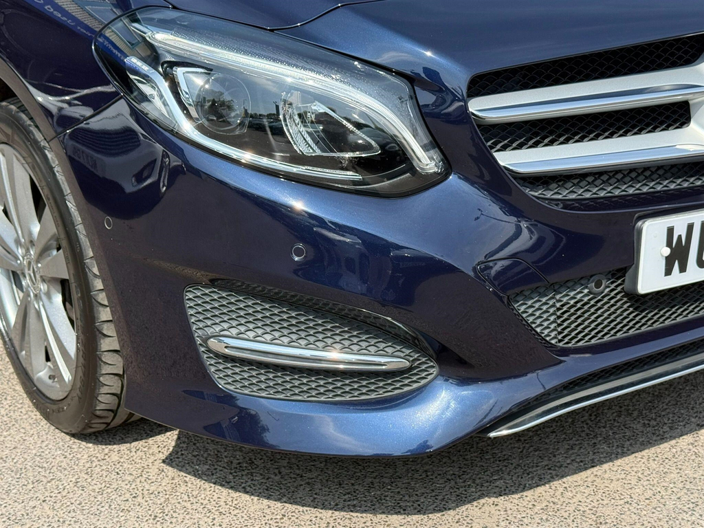 Mercedes-Benz B Class B200d Amg Line Executive Black #32
