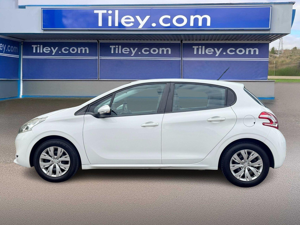 Peugeot 208 1.2 Vti Access Euro 5 #4