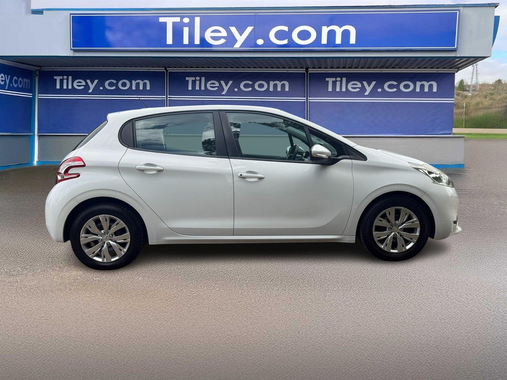 Peugeot 208 1.2 Vti Access Euro 5 #5