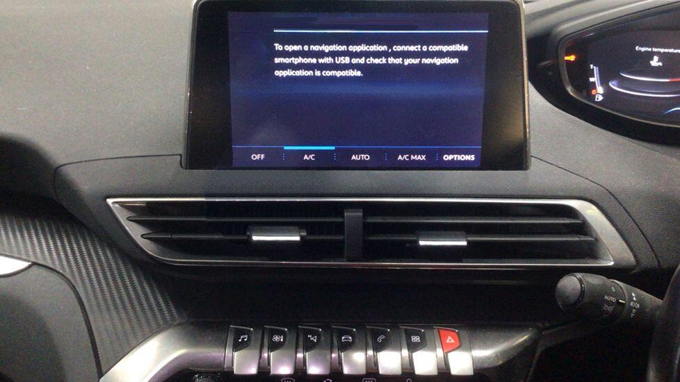 Peugeot 3008 1.2 Puretech Active Nav Black #8