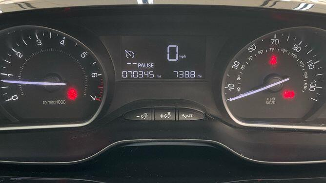 Peugeot 208 1.6 Bluehdi Active Hatchback  #9