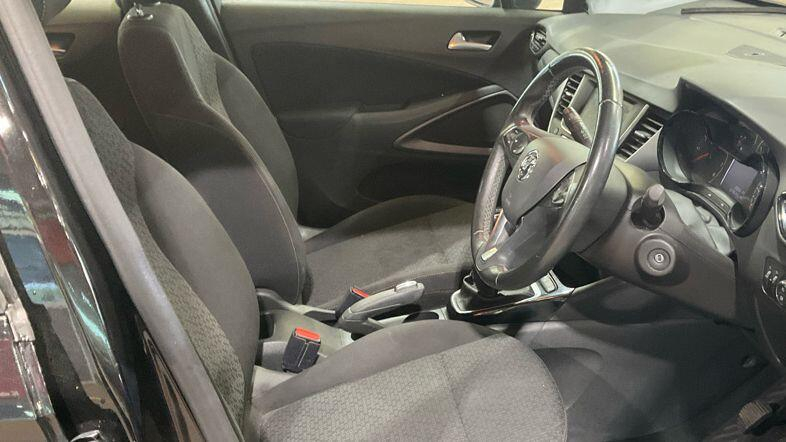Vauxhall Crossland X Grey #9