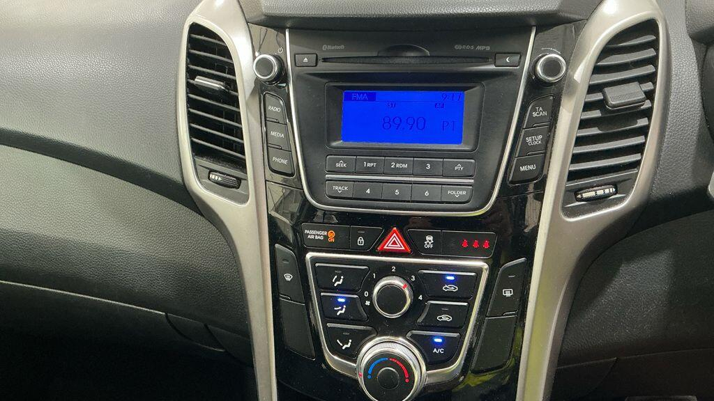 Hyundai I30 1.6 Active Euro 5 2014 Black #8