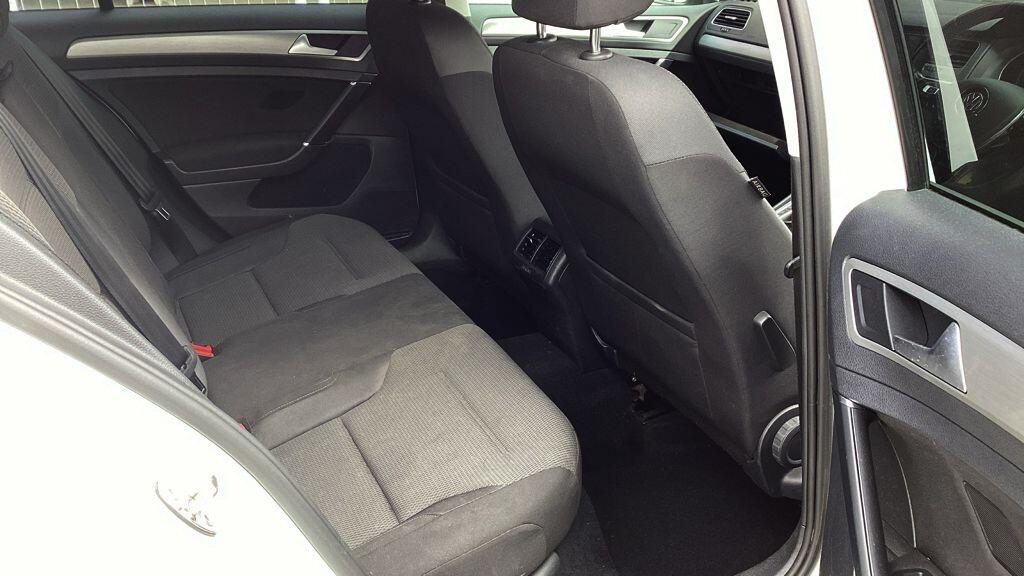 Volkswagen Golf 1.6 Tdi 110 Match Dsg Black #10