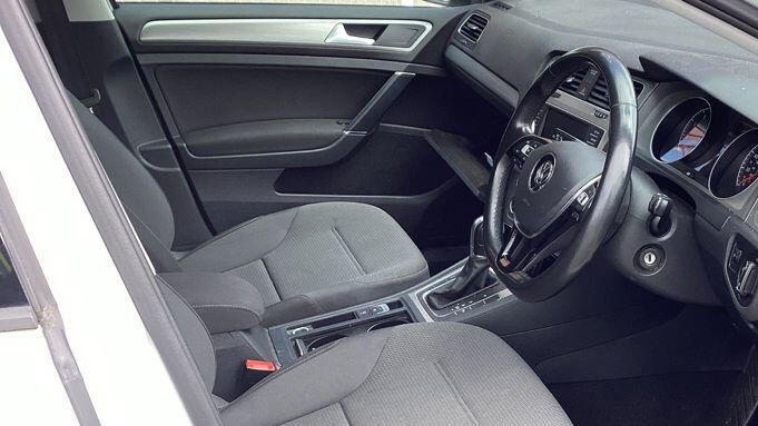 Volkswagen Golf 1.6 Tdi 110 Match Dsg Black #7