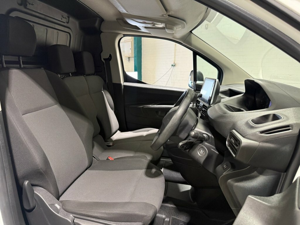 Peugeot Partner 1.5L Professional 6Dr White #4
