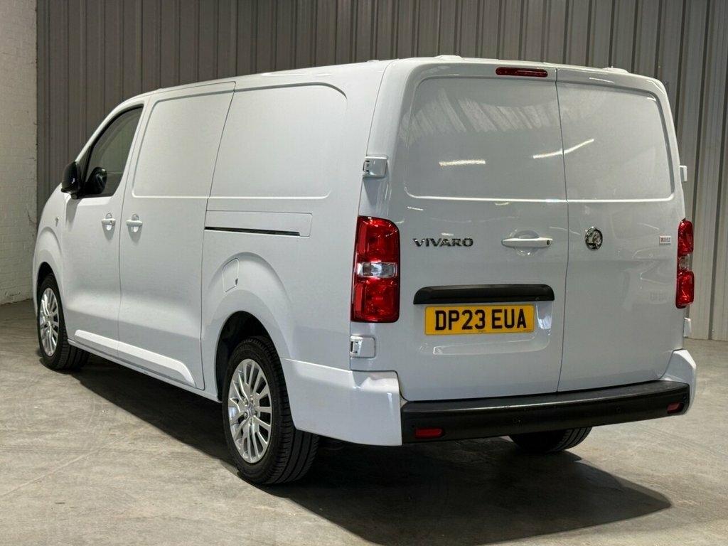Vauxhall Vivaro 1.5L Pro 6Dr DP23EUA White #2