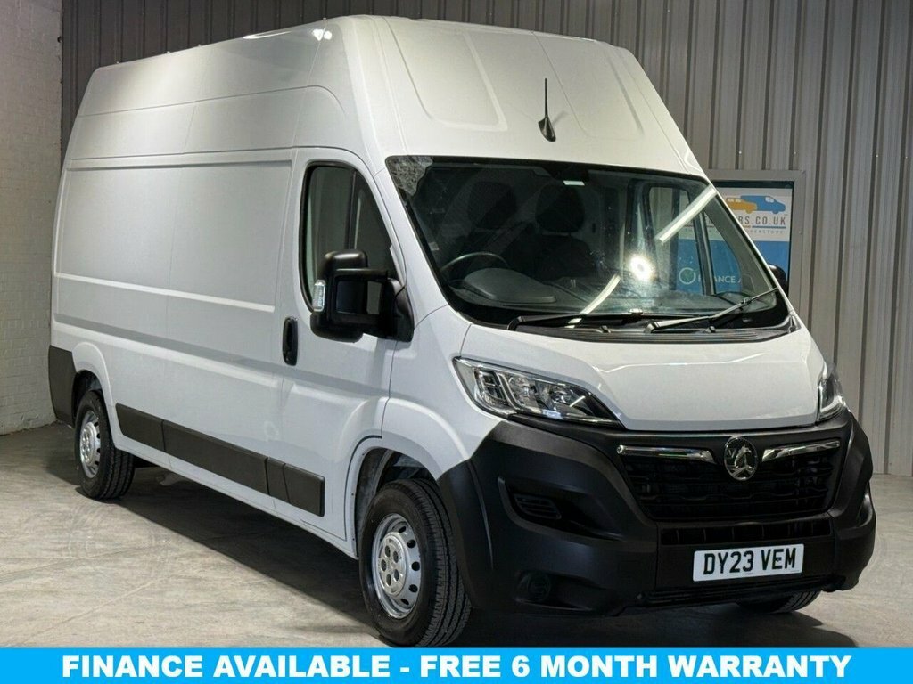 Vauxhall Movano 2.2L Prime White