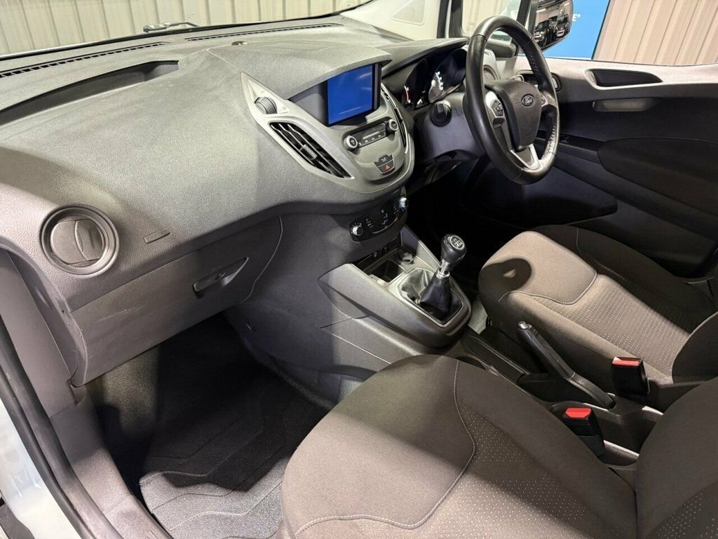 Ford Transit Courier 1.5L Limited CE20VVP White #5