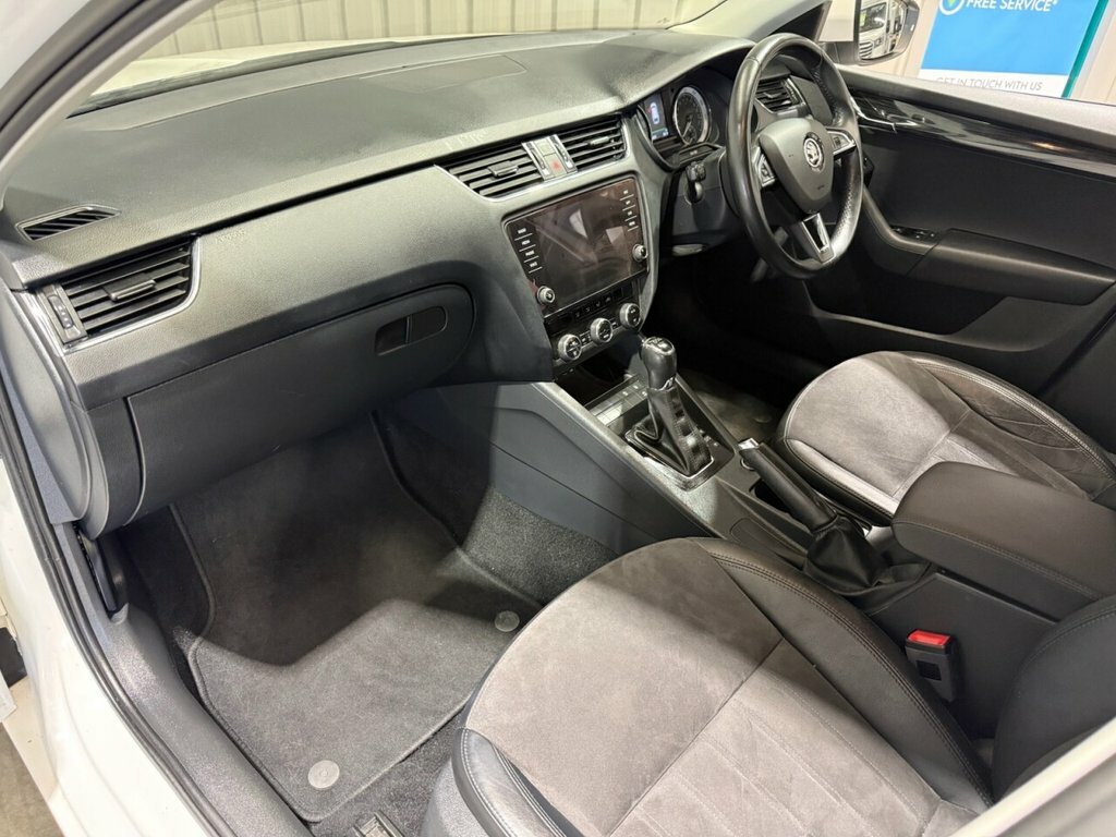 Skoda Octavia 1.6L Se L White #6