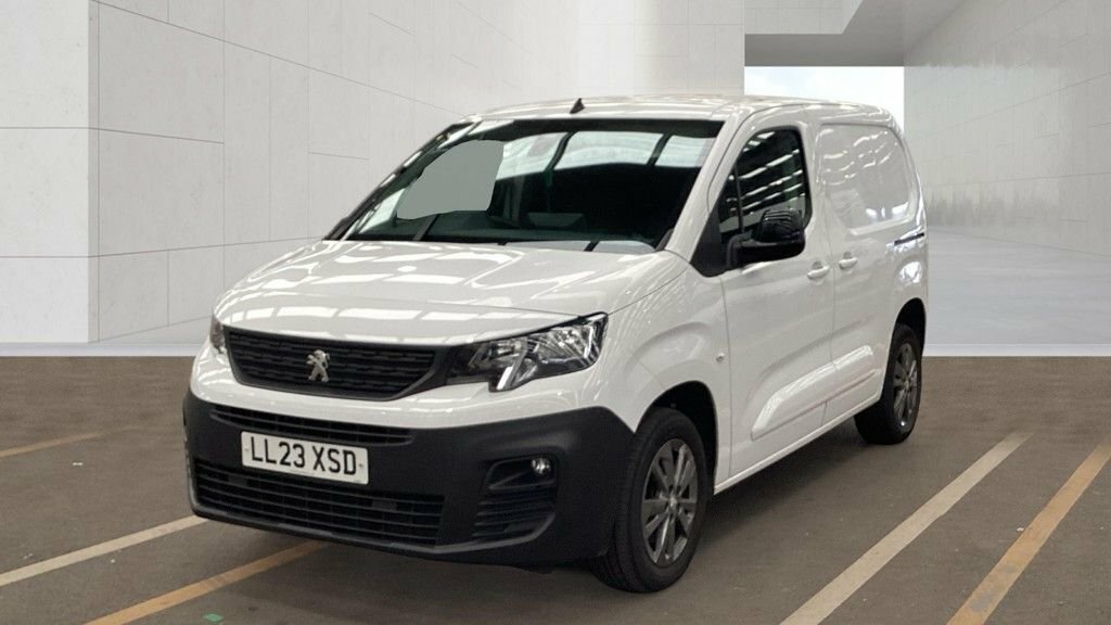 Peugeot Partner 1.5L Asphalt Premium White #2