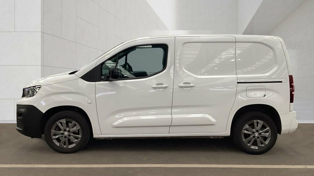 Peugeot Partner 1.5L Asphalt Premium White #6