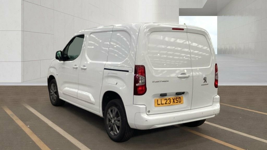 Peugeot Partner 1.5L Asphalt Premium White #3