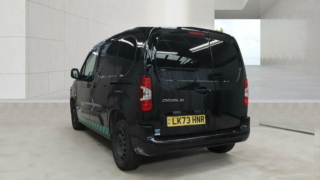 Fiat Doblo 1.5L Primo Black #3