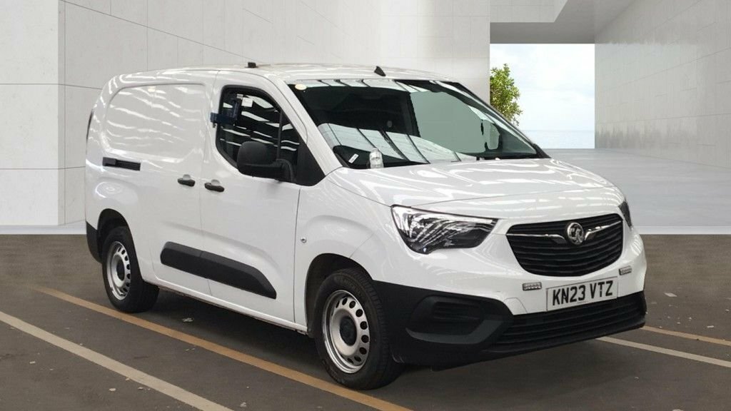 Vauxhall Combo 1.5L Prime 6Dr White
