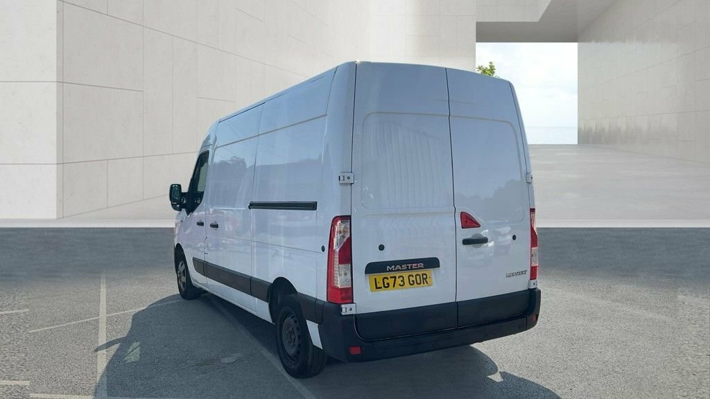 Renault Master 2.3L Advance White #3