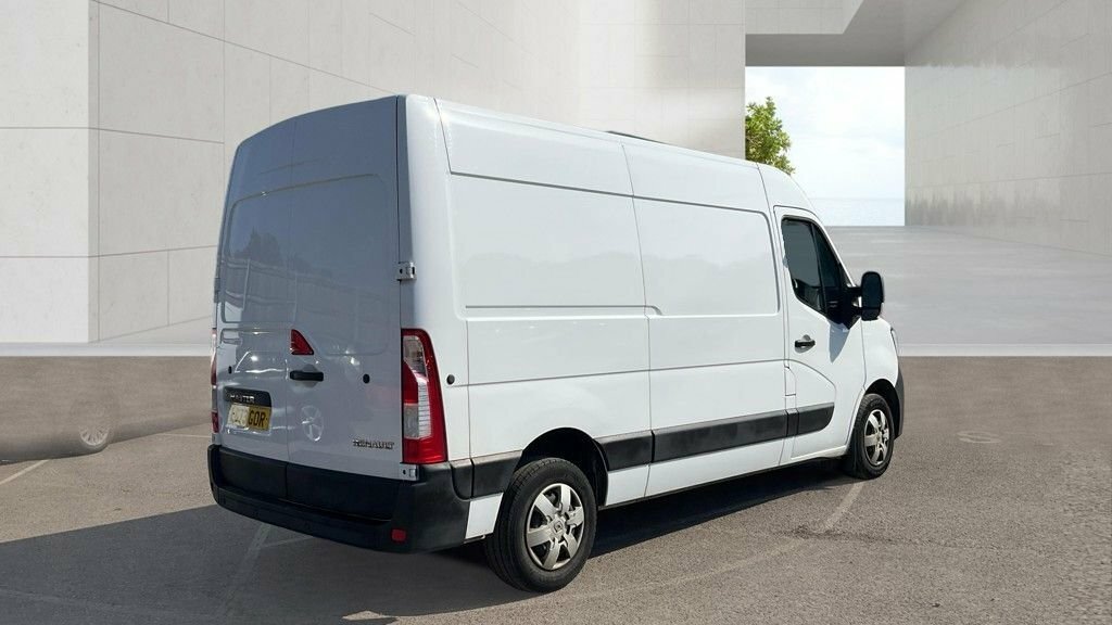 Renault Master 2.3L Advance White #4