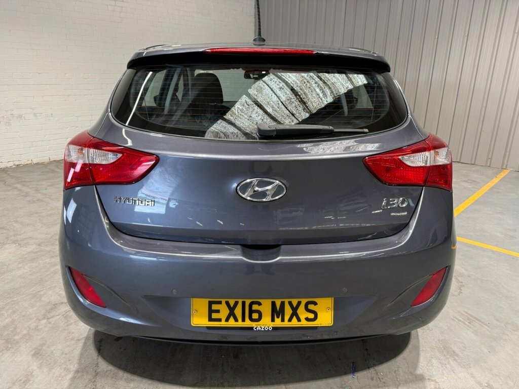 Hyundai I30 1.4L Se Nav White #13