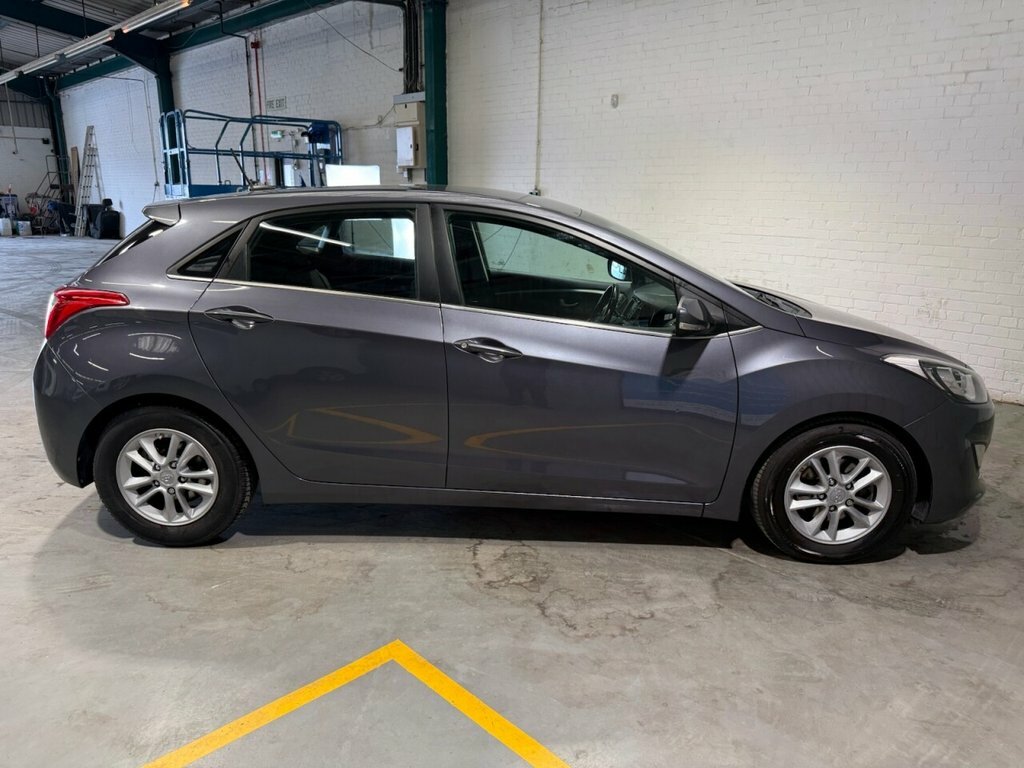 Hyundai I30 1.4L Se Nav White #15