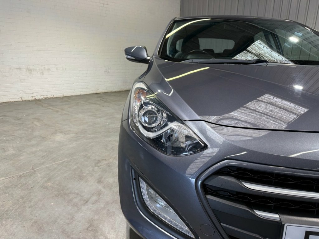 Hyundai I30 1.4L Se Nav White #9