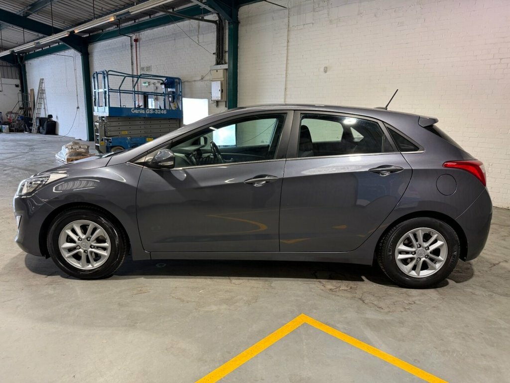 Hyundai I30 1.4L Se Nav White #12