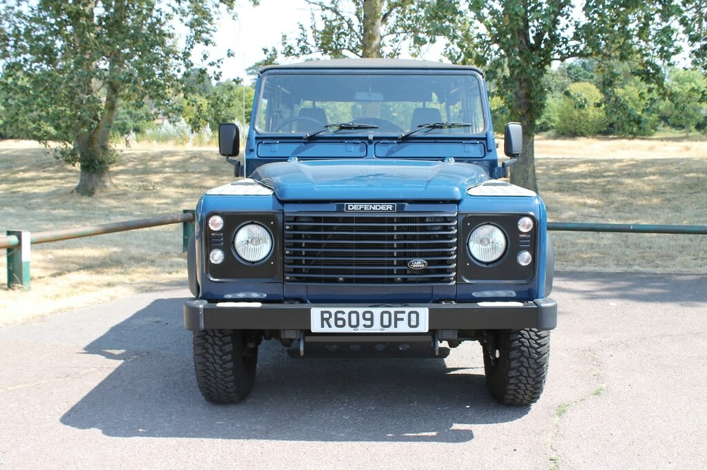 Land Rover Defender Hard Top Td5 Blue #2