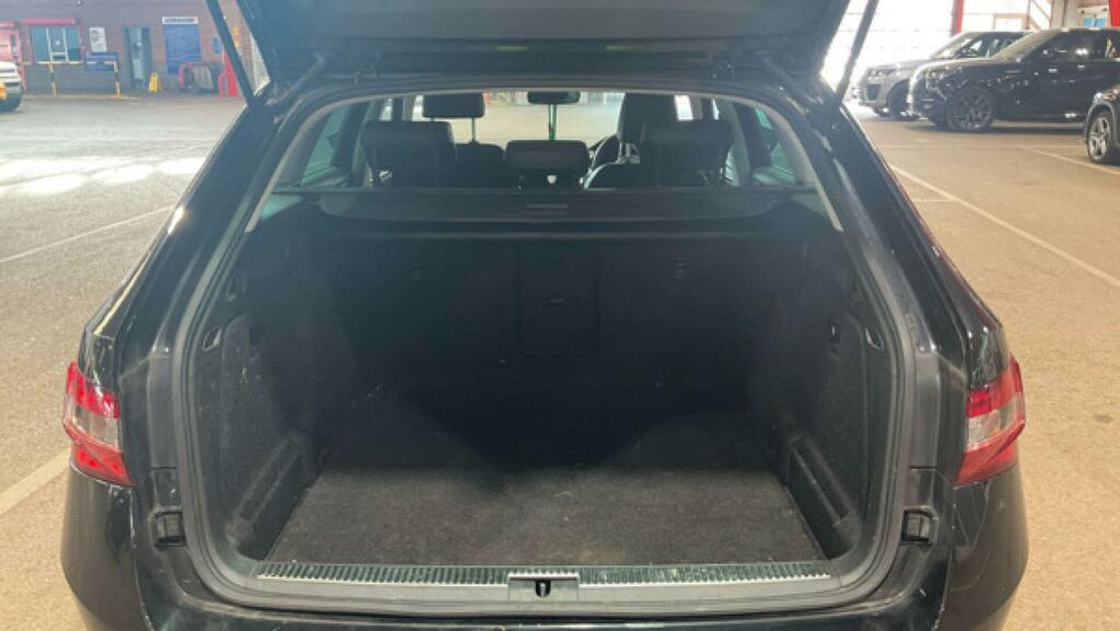 Skoda Superb 1.5 Tsi Act Se L Hatchback Euro Blue #11