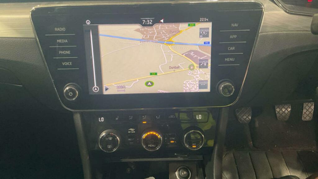 Skoda Superb Se Technology Black #6