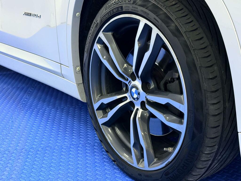 BMW X1 Sport Black #56