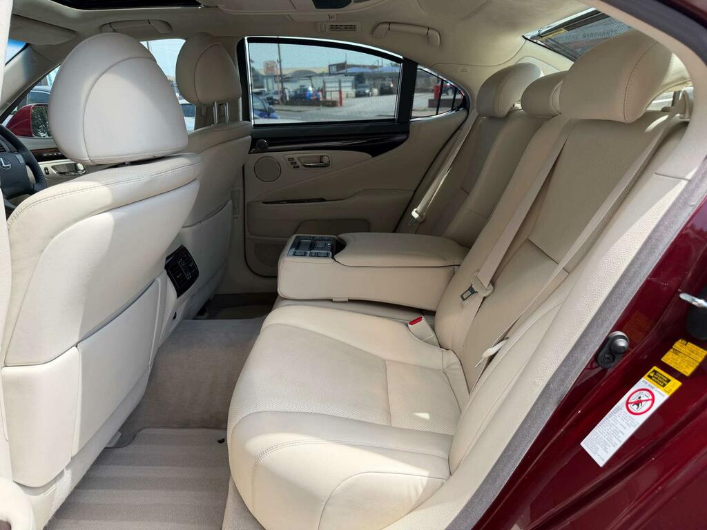 Lexus LS 5.0 V8 Cvt 4Wd Euro 5 Ss  #10