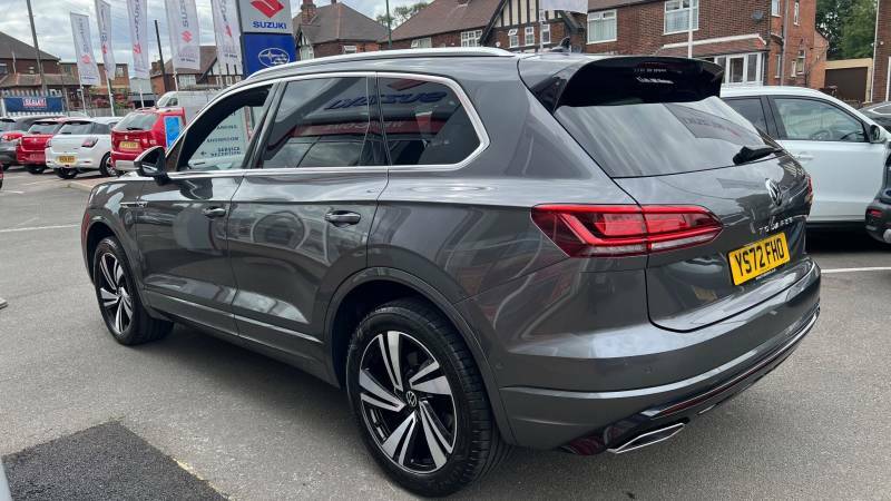 Volkswagen Touareg 3.0 Tdi V6 R-line Tech Tiptronic 4Motion Euro 6 S Grey #5