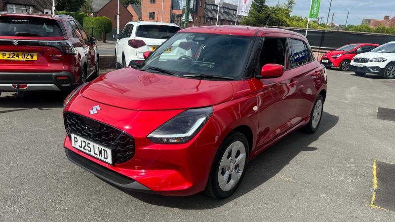 Suzuki Swift 1.2 Mild Hybrid Motion Red #6