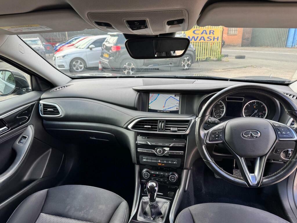 Infiniti Q30 1.5D Business Executive Euro 6 S S Grey #5
