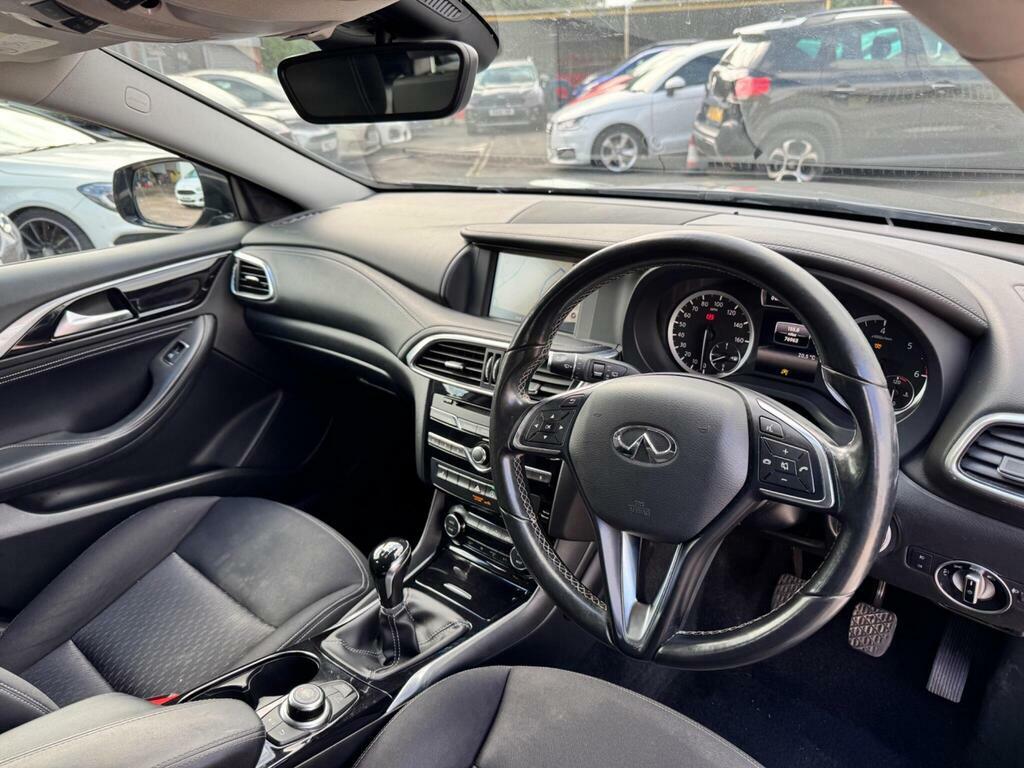 Infiniti Q30 1.5D Business Executive Euro 6 S S Grey #4
