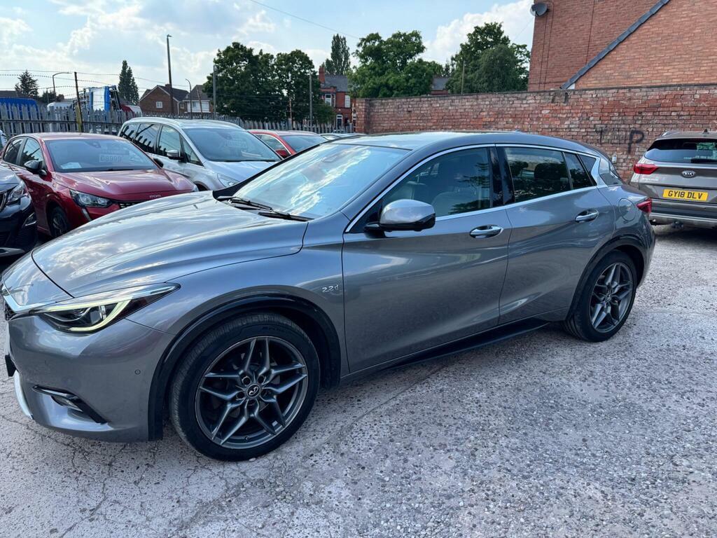 Infiniti Q30 2.2D Premium Tech Dct Euro 6 S S Grey #3