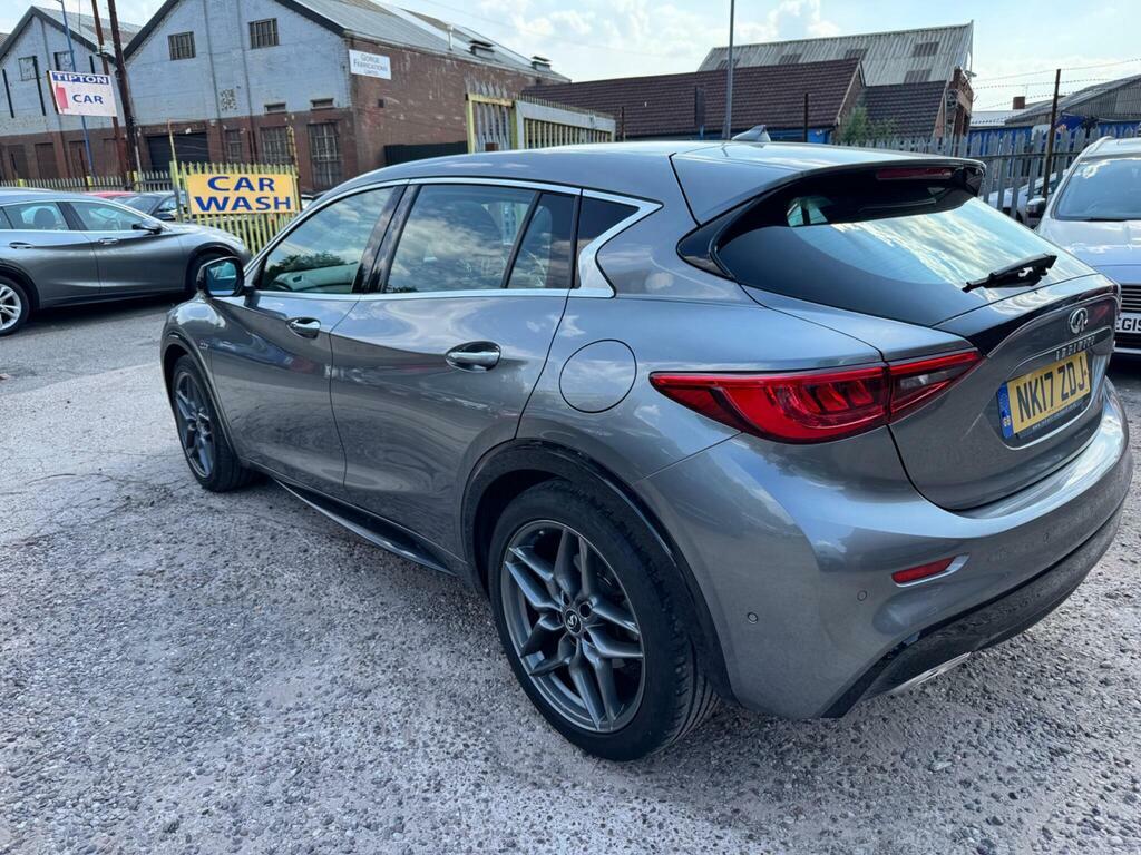 Infiniti Q30 2.2D Premium Tech Dct Euro 6 S S Grey #4