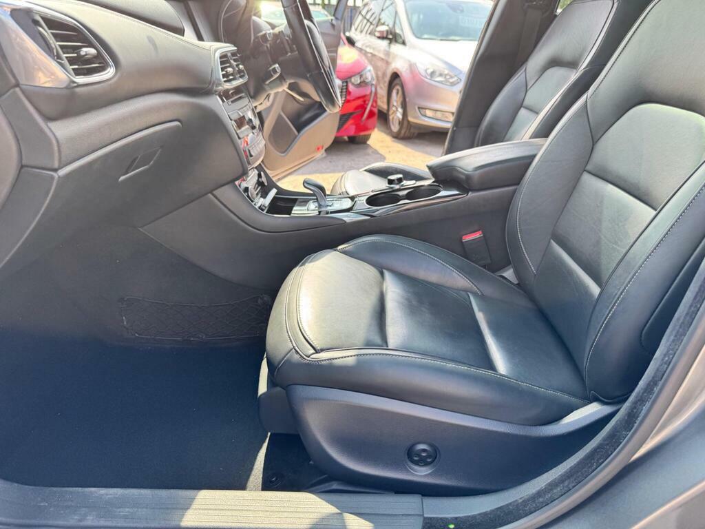 Infiniti Q30 Infiniti Q30 2.0T Sport Hatchback Dc... Grey #33