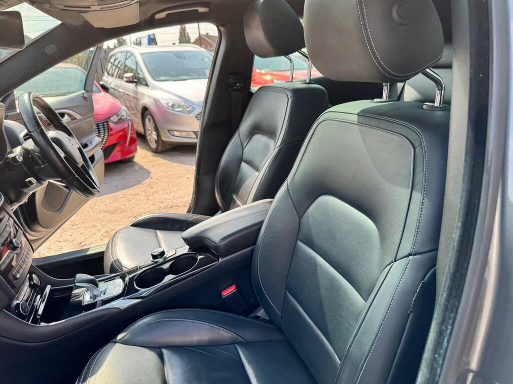 Infiniti Q30 Infiniti Q30 2.0T Sport Hatchback Dc... Grey #29