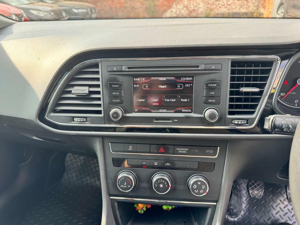 Seat Leon Hatchback 1.6 Tdi Ecomotive Cr Se 2014 Grey #14